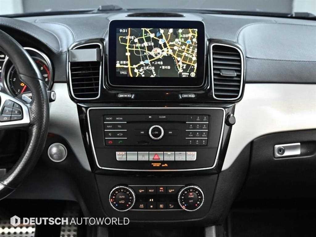 벤츠 GLE 클래스 GLE 클래스 W166 GLE 350 d 4MATIC 쿠페 이미지 14