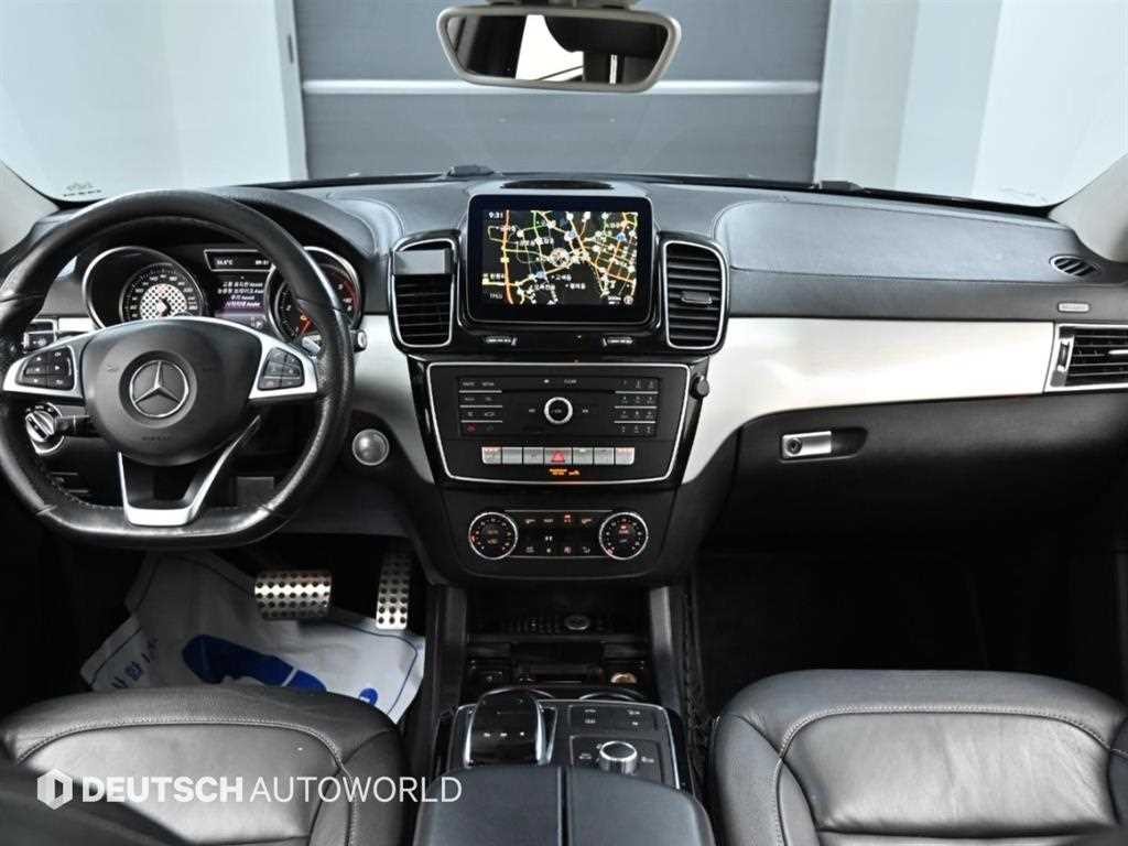 벤츠 GLE 클래스 GLE 클래스 W166 GLE 350 d 4MATIC 쿠페 이미지 7