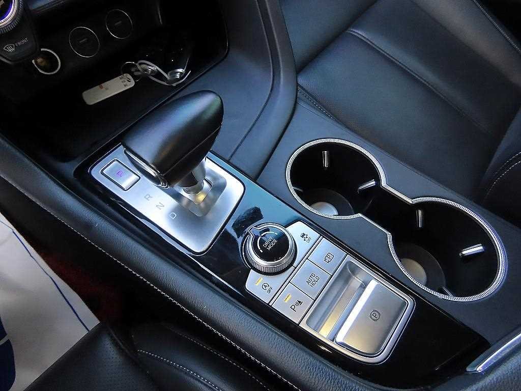 제네시스 G70 더 뉴 G70 가솔린 2.0T 4WD 이미지 10