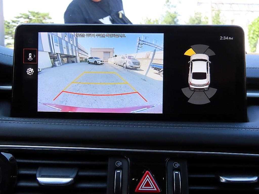 제네시스 G70 더 뉴 G70 가솔린 2.0T 4WD 이미지 14