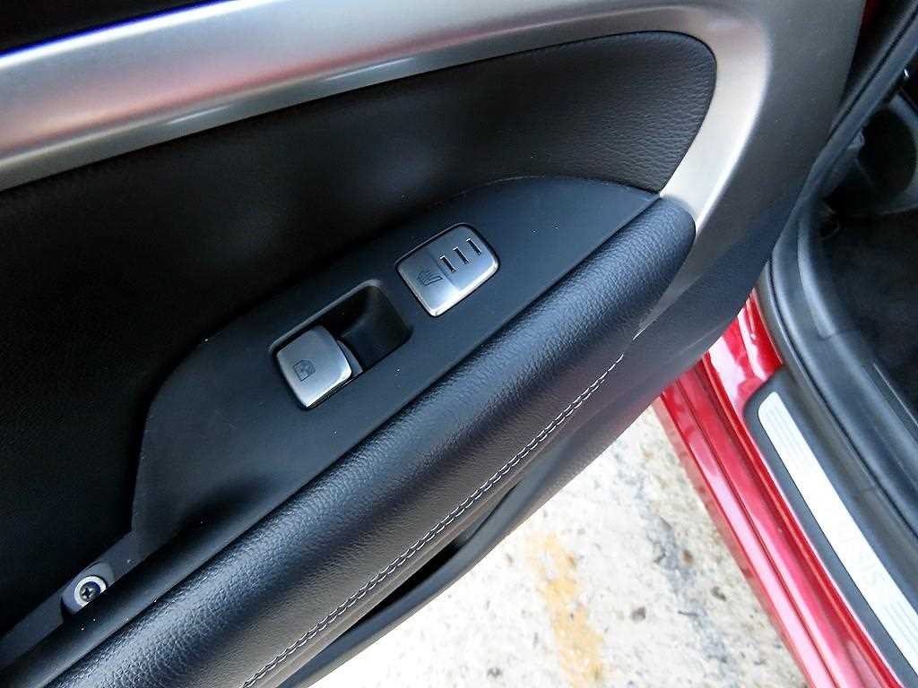 제네시스 G70 더 뉴 G70 가솔린 2.0T 4WD 이미지 16