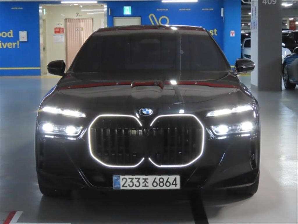 BMW 7시리즈 7시리즈 (G70) 740d xDrive M 스포츠 이미지 1