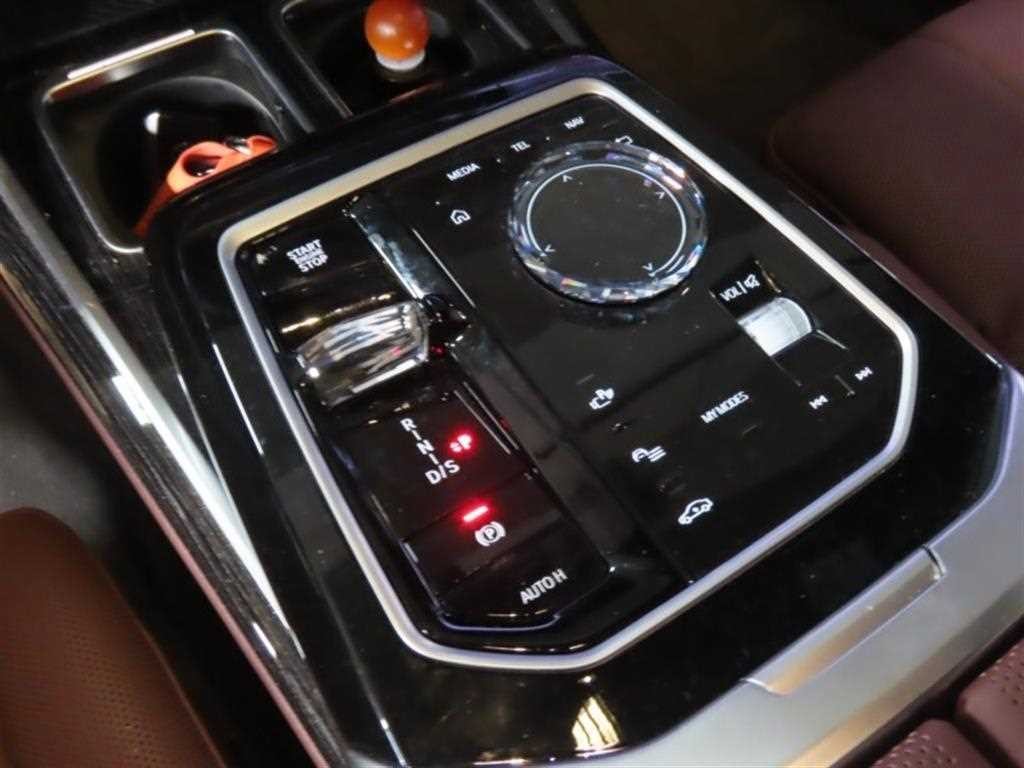 BMW 7시리즈 7시리즈 (G70) 740d xDrive M 스포츠 이미지 6
