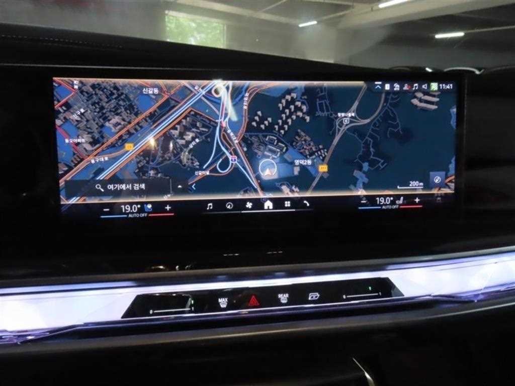 BMW 7시리즈 7시리즈 (G70) 740d xDrive M 스포츠 이미지 8