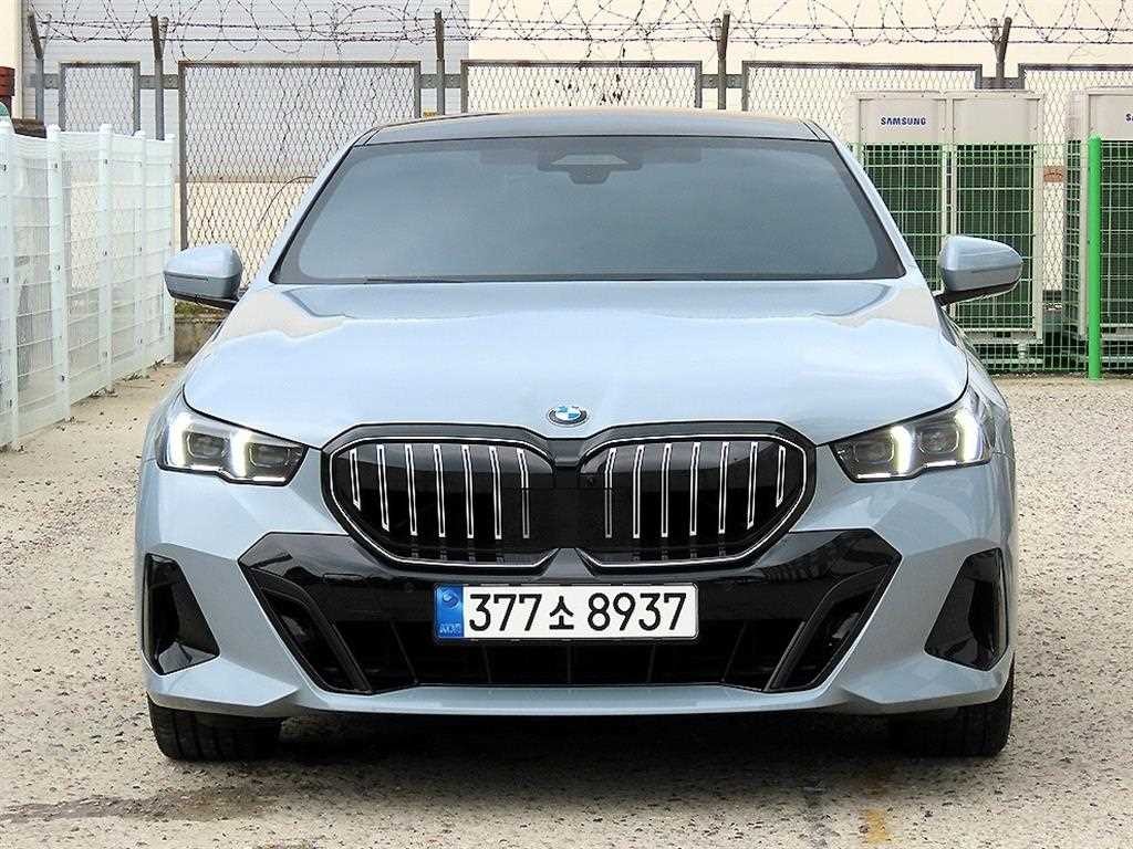 BMW 5시리즈 5시리즈 (G60) 530i xDrive M 스포츠 이미지 1