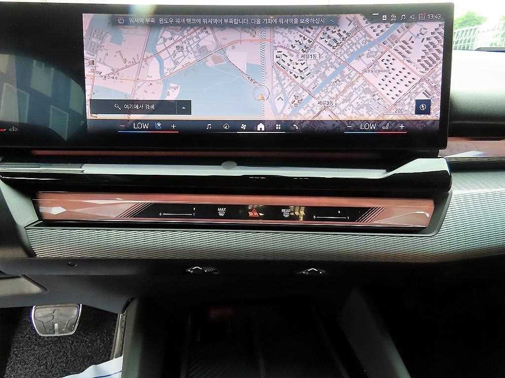 BMW 5시리즈 5시리즈 (G60) 530i xDrive M 스포츠 이미지 13