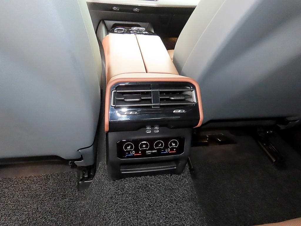 BMW 5시리즈 5시리즈 (G60) 530i xDrive M 스포츠 이미지 16