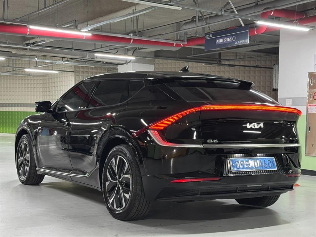 기아 EV6 롱레인지 AWD 어스 이미지 4
