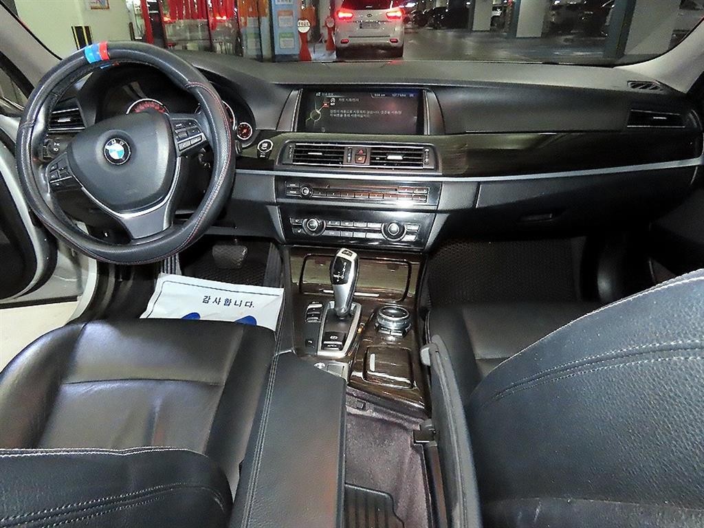 BMW 5시리즈 5시리즈 (F10) 520d 럭셔리 이미지 10