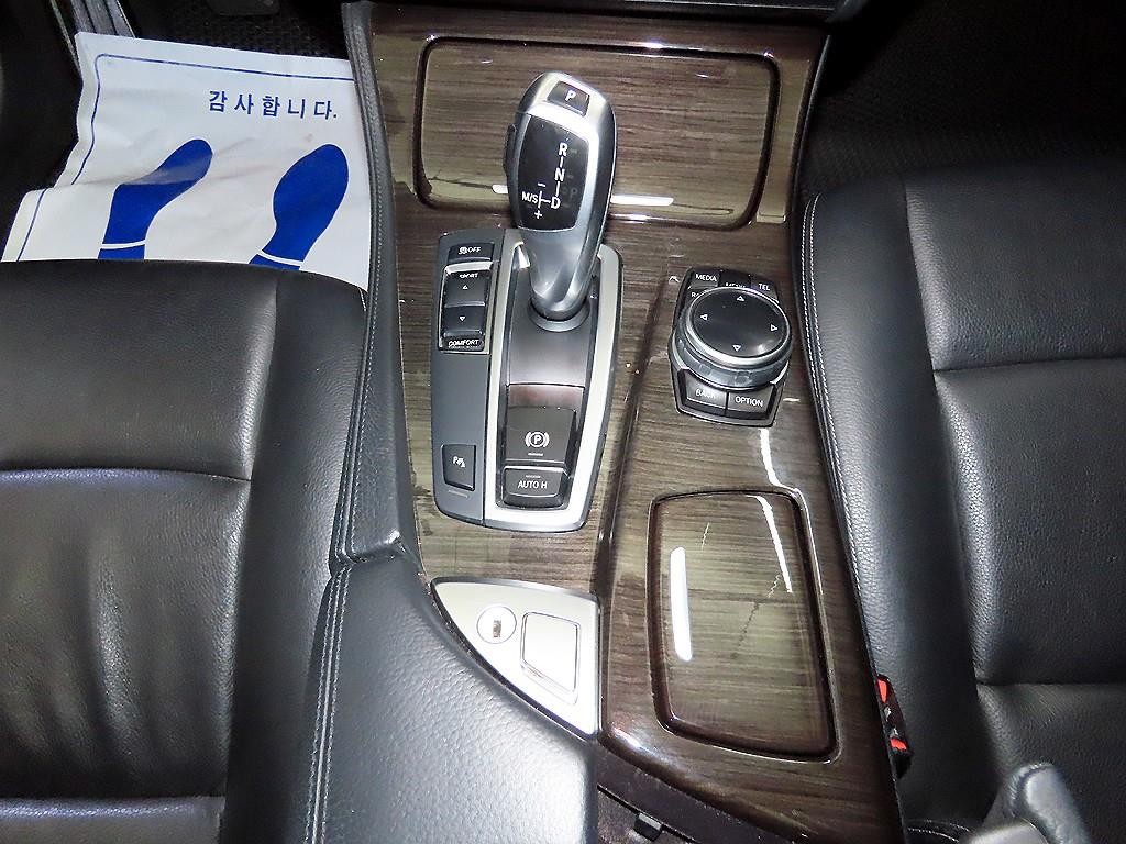 BMW 5시리즈 5시리즈 (F10) 520d 럭셔리 이미지 12