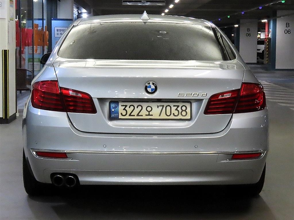 BMW 5시리즈 5시리즈 (F10) 520d 럭셔리 이미지 5