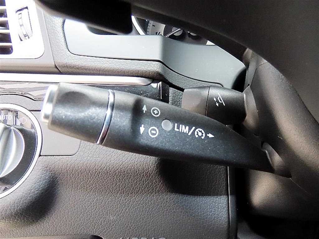 벤츠 E 클래스 E-클래스 W212 E200 쿠페 이미지 11