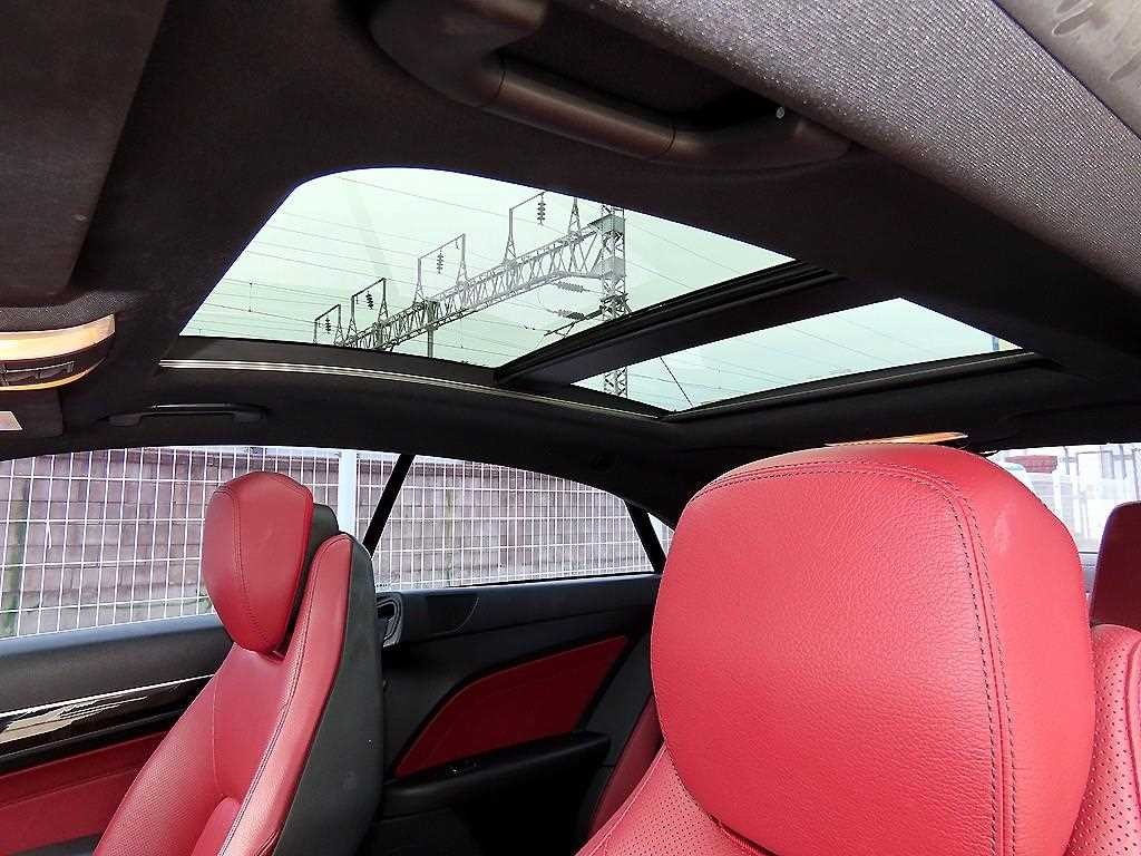 벤츠 E 클래스 E-클래스 W212 E200 쿠페 이미지 17