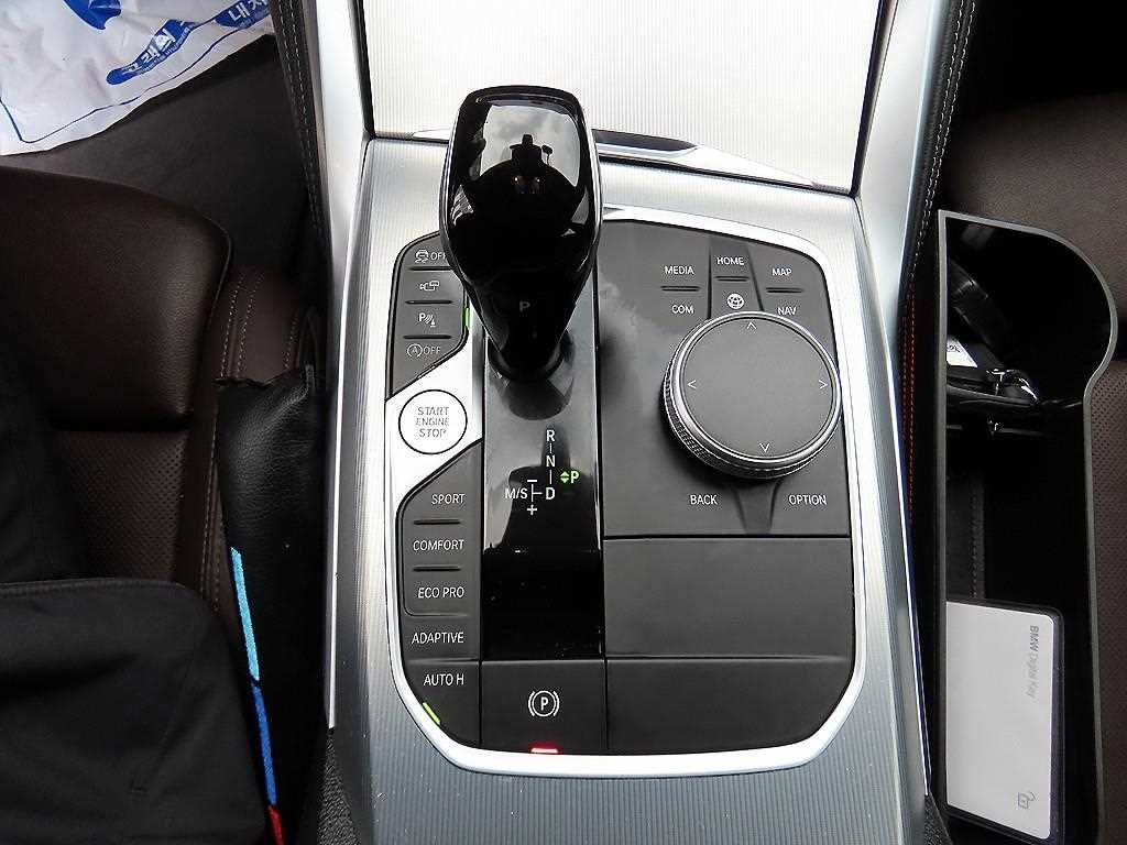 BMW 4시리즈 4시리즈 (G22) 420d 그란쿠페 M 스포츠 이미지 11