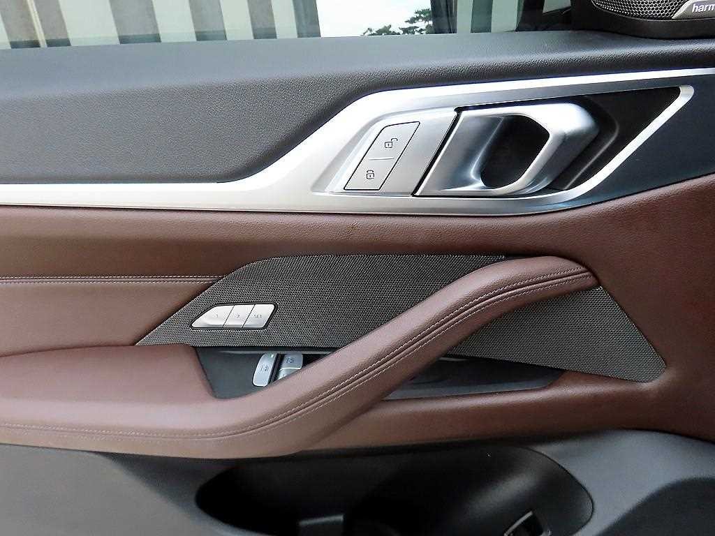 BMW 4시리즈 4시리즈 (G22) 420d 그란쿠페 M 스포츠 이미지 12