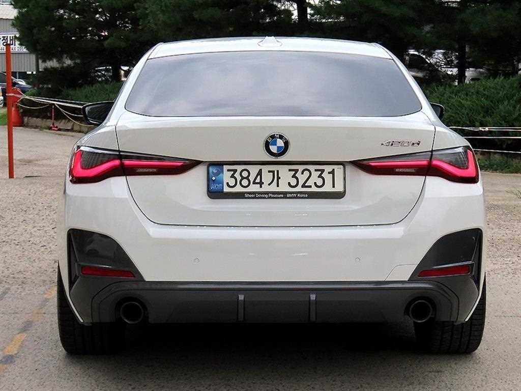 BMW 4시리즈 4시리즈 (G22) 420d 그란쿠페 M 스포츠 이미지 4