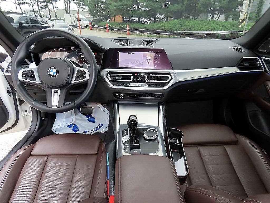 BMW 4시리즈 4시리즈 (G22) 420d 그란쿠페 M 스포츠 이미지 7