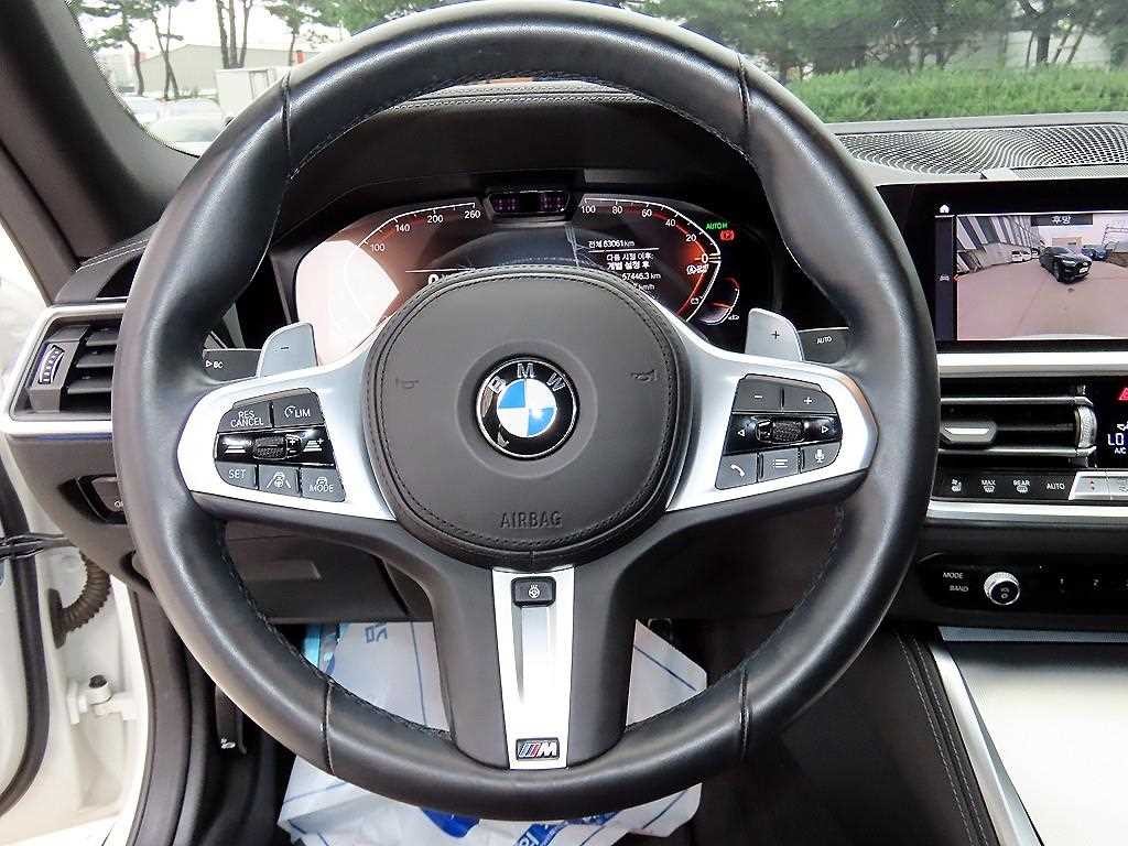 BMW 4시리즈 4시리즈 (G22) 420d 그란쿠페 M 스포츠 이미지 8