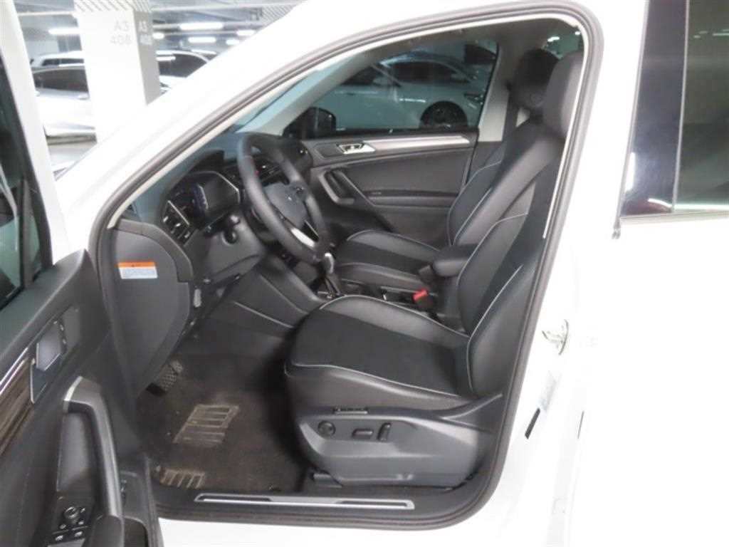 폭스바겐 티구안 티구안 올스페이스 2.0 TSI 프레스티지 이미지 12