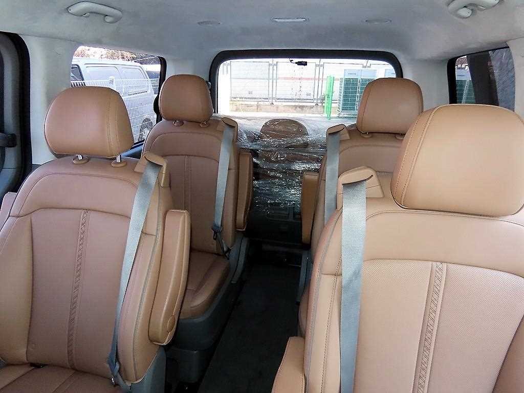 현대 스타리아 2WD 디젤 라운지 프레스티지 9인승 이미지 7