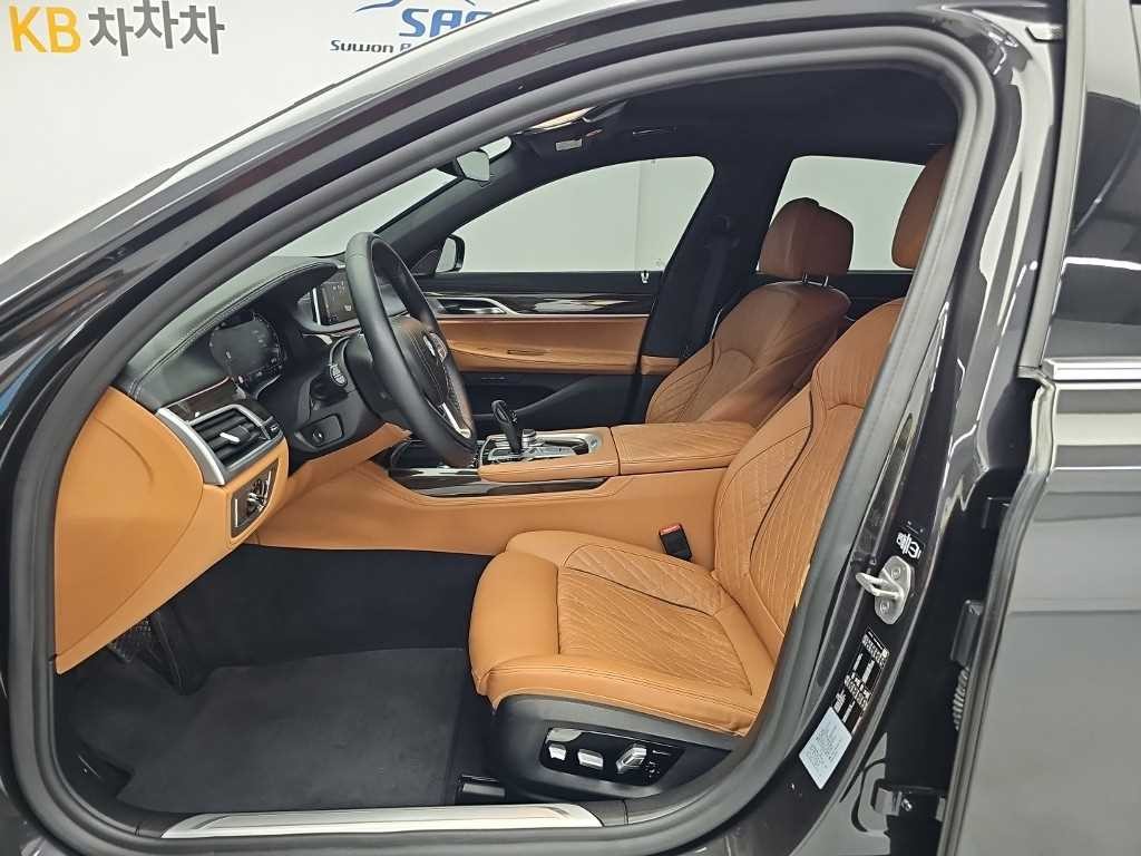 BMW 7시리즈 7시리즈 (G11) 740i 디자인 퓨어 엑설런스 이미지 11