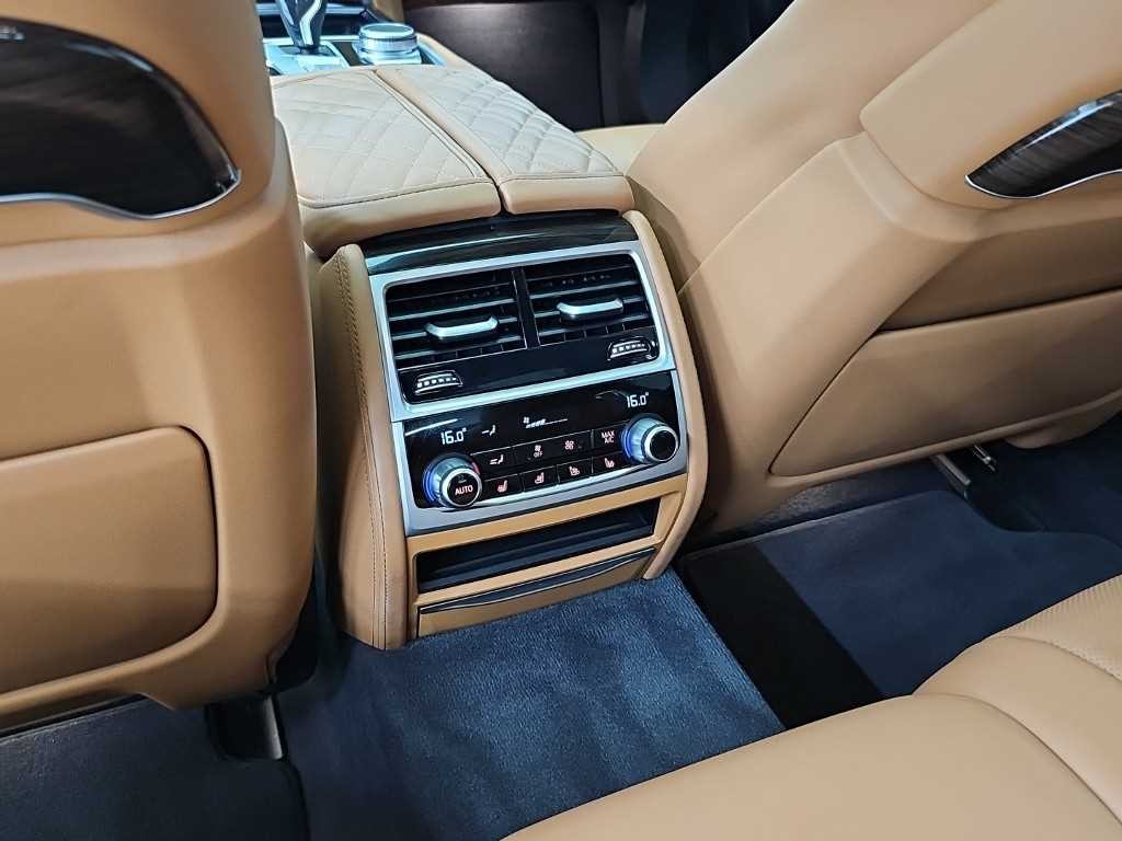 BMW 7시리즈 7시리즈 (G11) 740i 디자인 퓨어 엑설런스 이미지 13