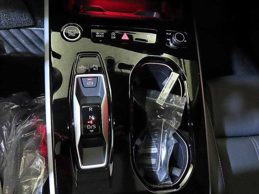 아우디 A5 A5 (B10) 40 TFSI 콰트로 S-라인 이미지 12