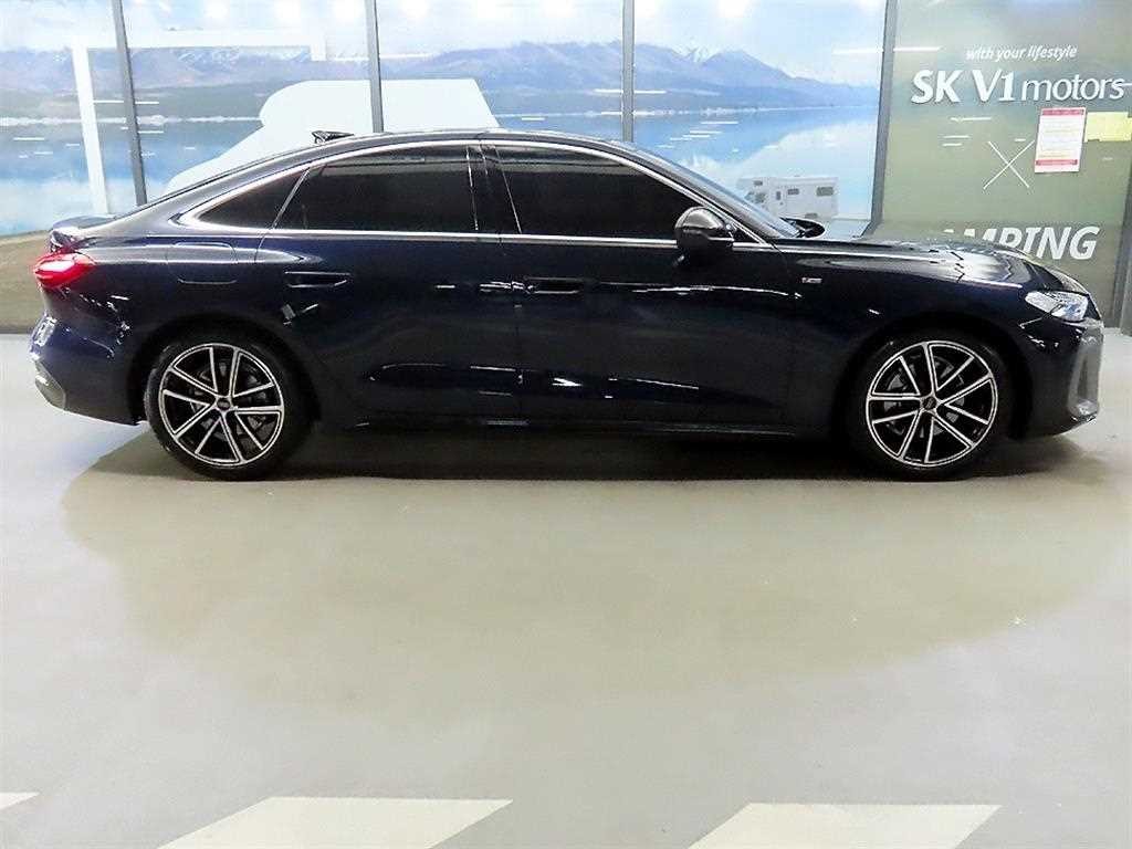 아우디 A5 A5 (B10) 40 TFSI 콰트로 S-라인 이미지 3