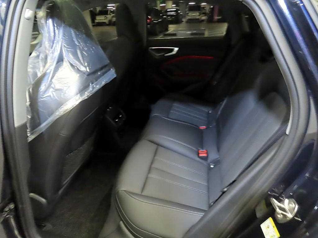 아우디 A5 A5 (B10) 40 TFSI 콰트로 S-라인 이미지 7