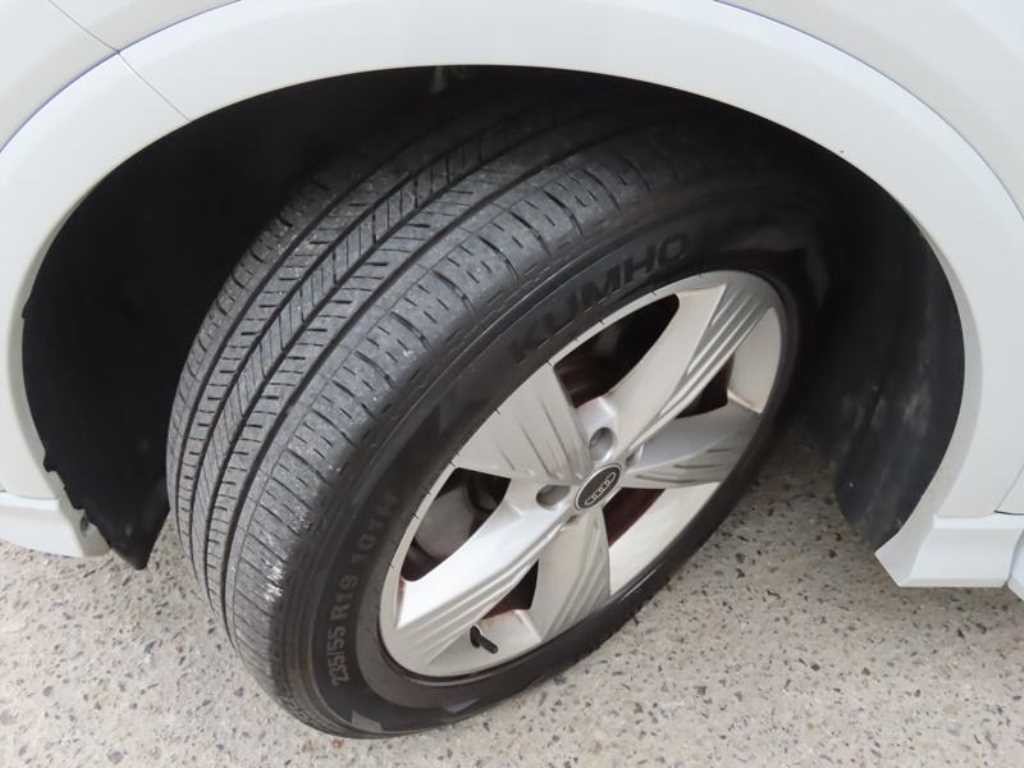 아우디 Q4 Q4 e-트론 40 이미지 19
