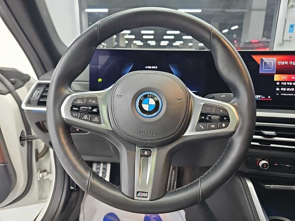 BMW i4 eDrive 40 M 스포츠 프로 이미지 6