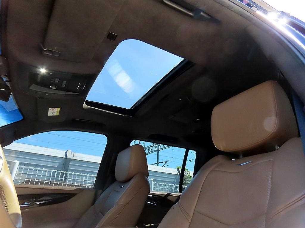 캐딜락 에스컬레이드 6.2 V8 ESV 이미지 15