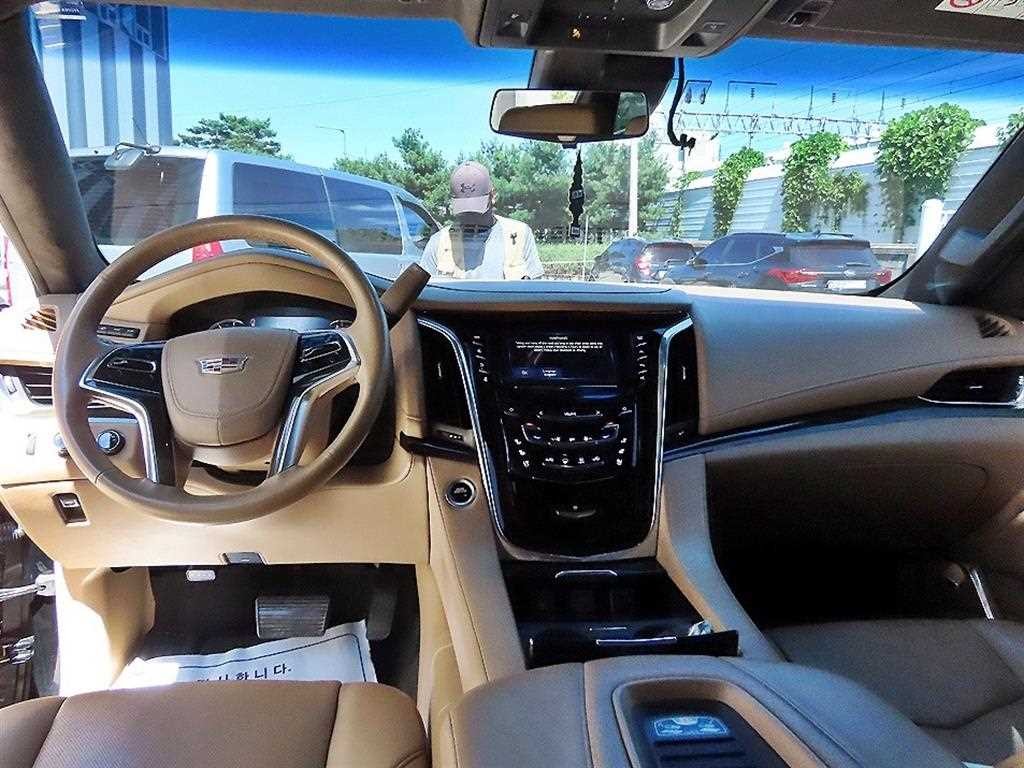 캐딜락 에스컬레이드 6.2 V8 ESV 이미지 9