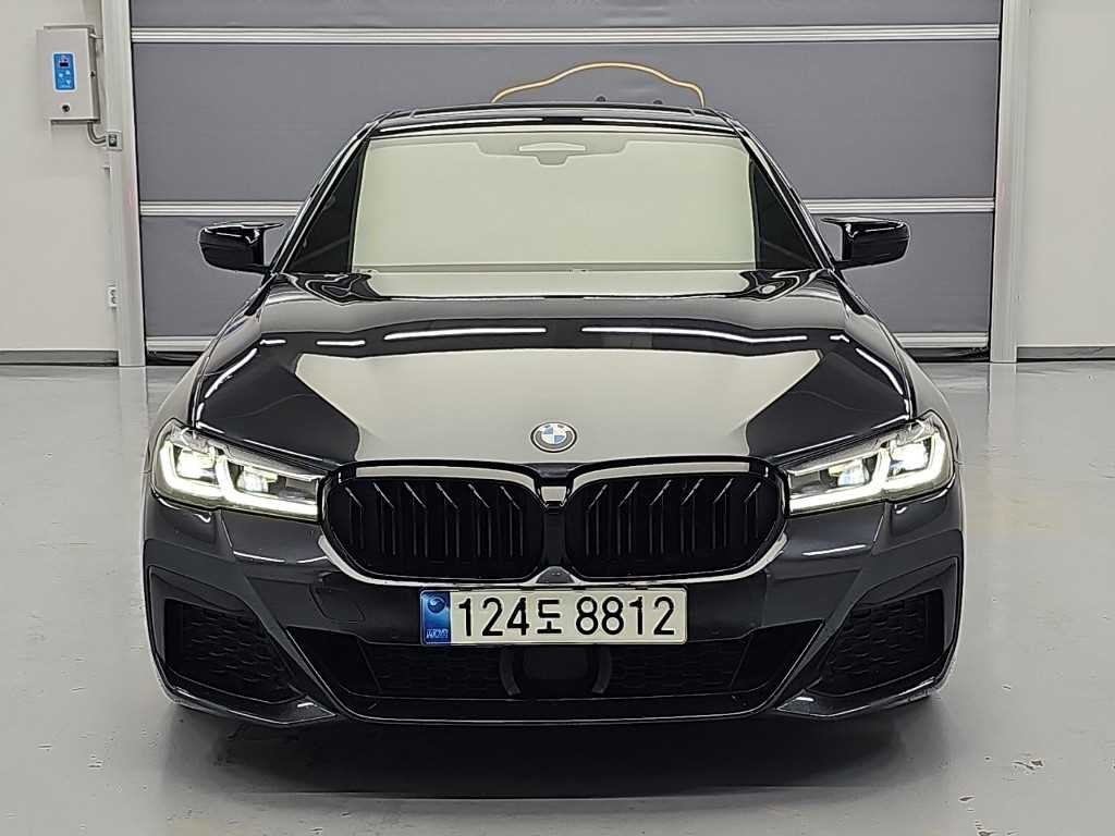BMW 5시리즈 5시리즈 (G30) 520i M 스포츠 이미지 2