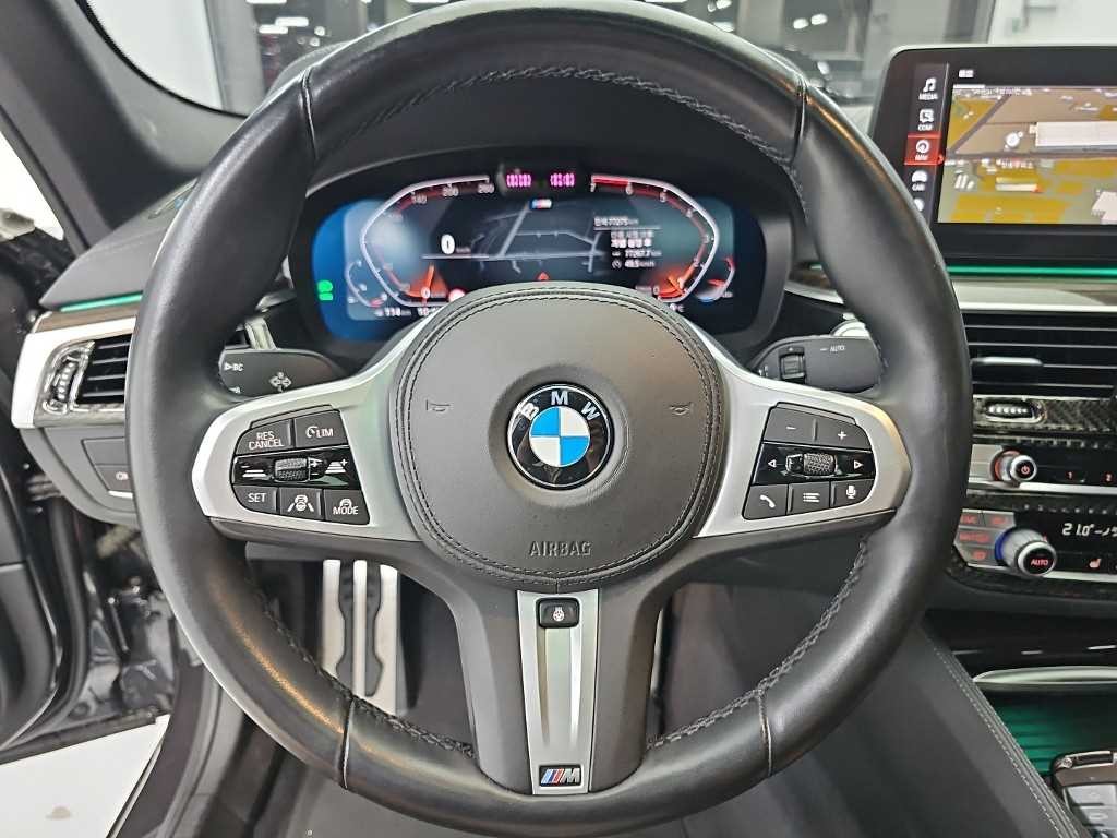 BMW 5시리즈 5시리즈 (G30) 520i M 스포츠 이미지 8