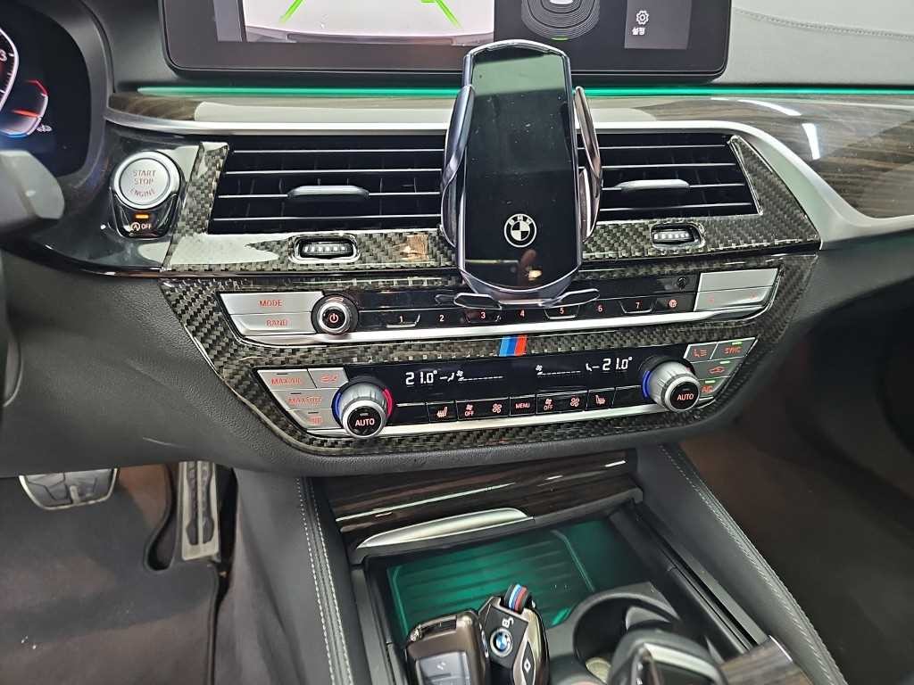 BMW 5시리즈 5시리즈 (G30) 520i M 스포츠 이미지 9