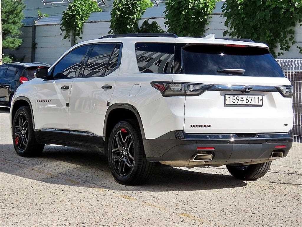 쉐보레 트래버스 3.6 AWD 레드라인 이미지 3
