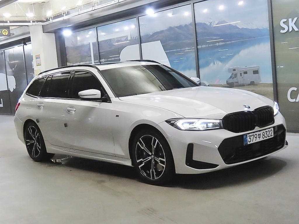 BMW 3시리즈 3시리즈 (G20) 320i 투어링 M 스포츠 이미지 1