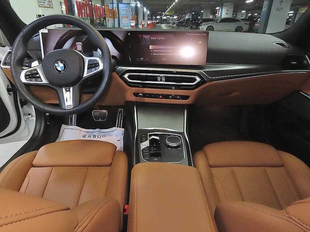 BMW 3시리즈 3시리즈 (G20) 320i 투어링 M 스포츠 이미지 10
