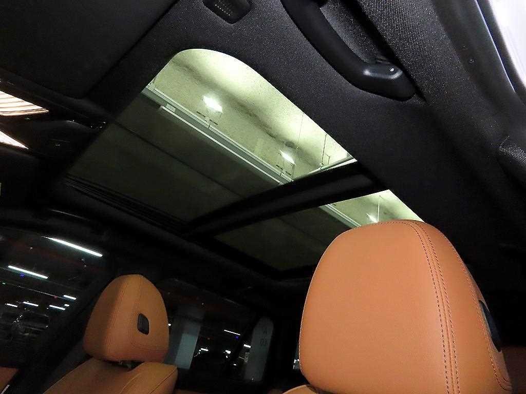 BMW 3시리즈 3시리즈 (G20) 320i 투어링 M 스포츠 이미지 14