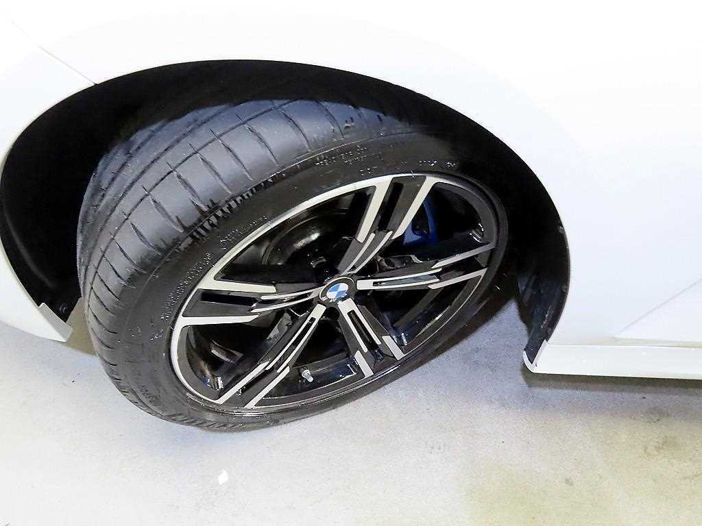 BMW 3시리즈 3시리즈 (G20) 320i 투어링 M 스포츠 이미지 20
