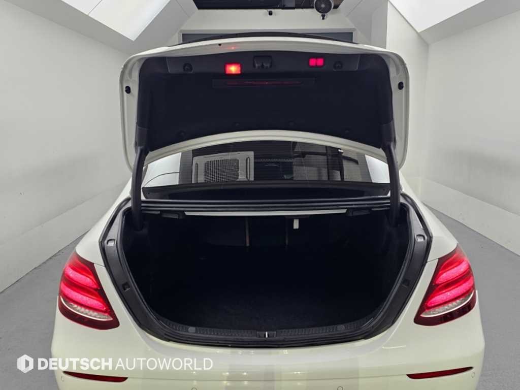 벤츠 E 클래스 E-클래스 W213 E250 아방가르드 이미지 19