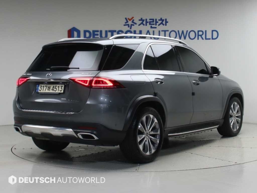 벤츠 GLE 클래스 GLE 클래스 W167 GLE 300d 4MATIC 이미지 2
