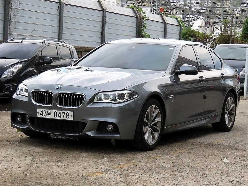 BMW 5시리즈 5시리즈 (F10) 520d M 에어로다이나믹 이미지 2