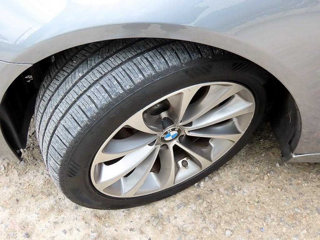 BMW 5시리즈 5시리즈 (F10) 520d M 에어로다이나믹 이미지 20