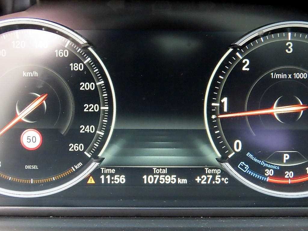 BMW 5시리즈 5시리즈 (F10) 520d M 에어로다이나믹 이미지 9