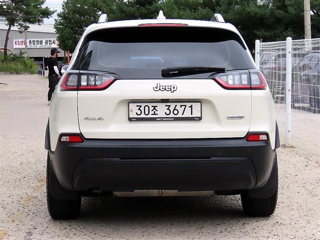 지프 체로키 체로키(KL) 2.4 론지튜드 AWD 이미지 4
