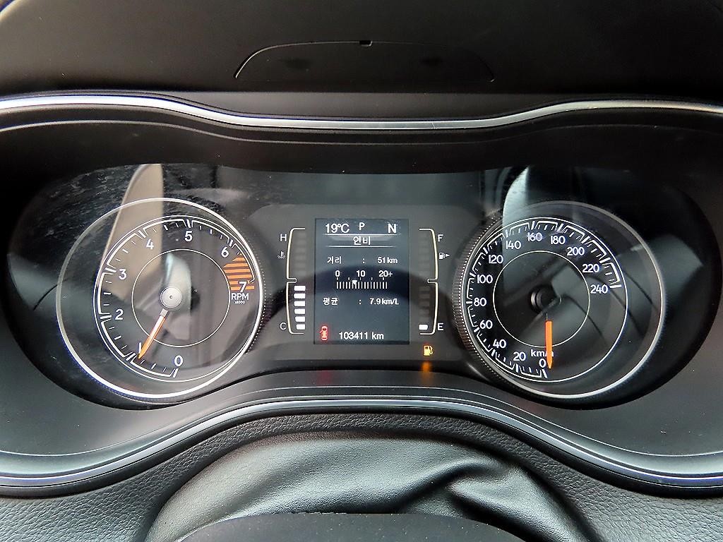 지프 체로키 체로키(KL) 2.4 론지튜드 AWD 이미지 9