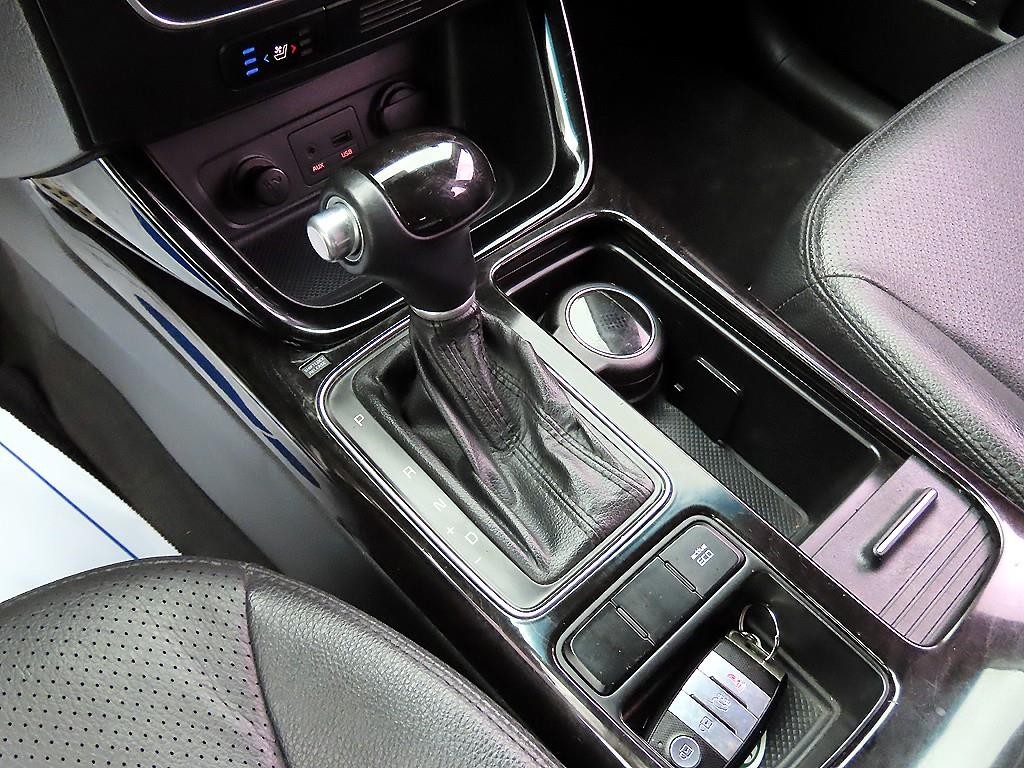 기아 쏘렌토 뉴 쏘렌토 R 2WD 2.0 TLX 스페셜 이미지 10