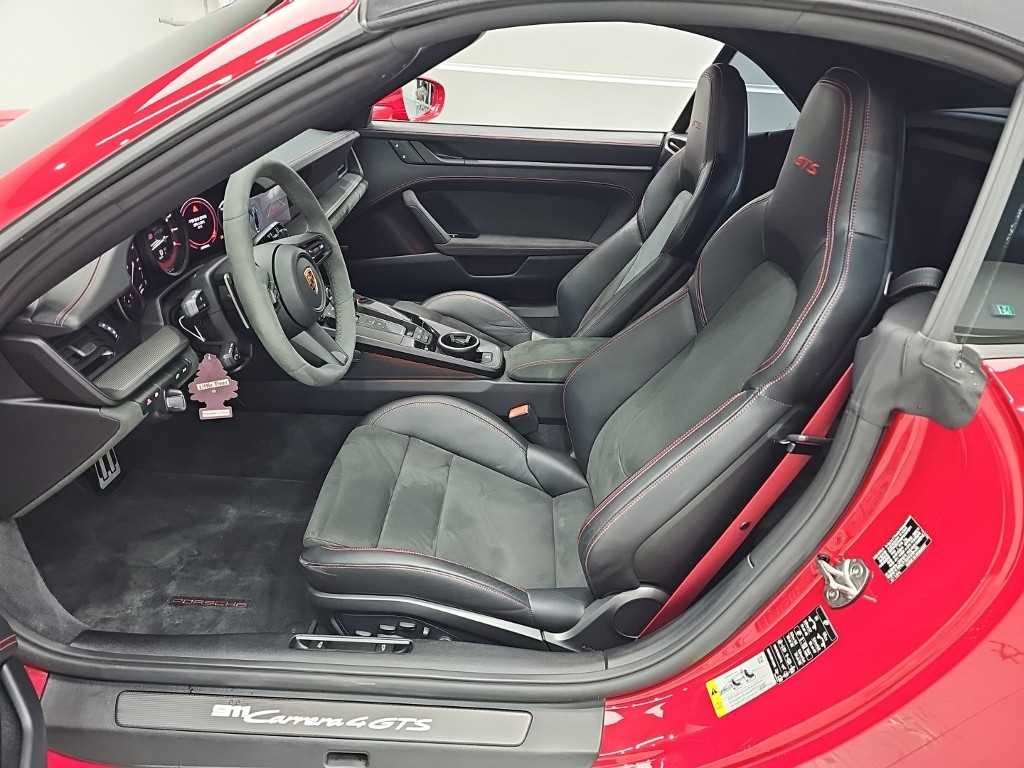 포르쉐 911 911(992) 카레라 4 GTS 카브리올레 이미지 11
